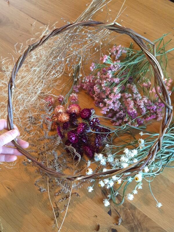 VOL aanmelden kan niet meer

live workshop 'Krans maken & alles over droogbloemen' - Afbeelding 6